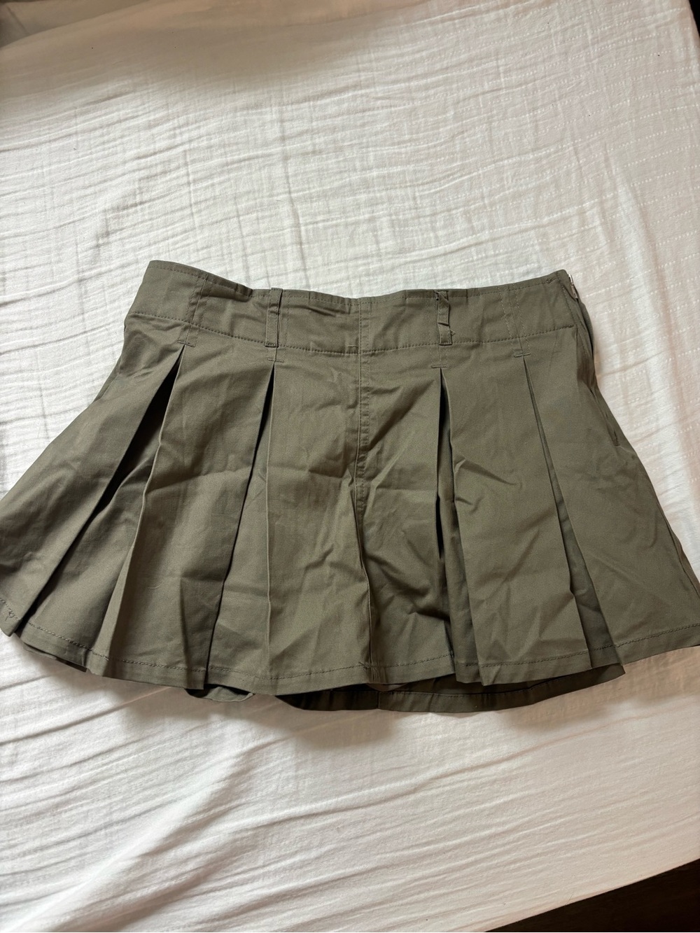 Charlotte Russe Olive Green Pleated Mini Skirt